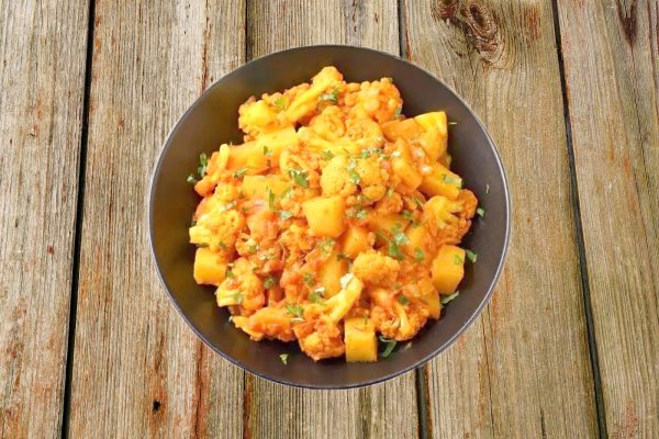 Alu Gobhi (vegan)